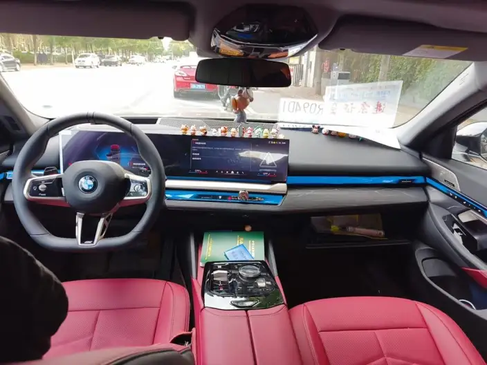 BMW 5 Series 2026 Model 530Li Leading Model M Sports Set – фото 5