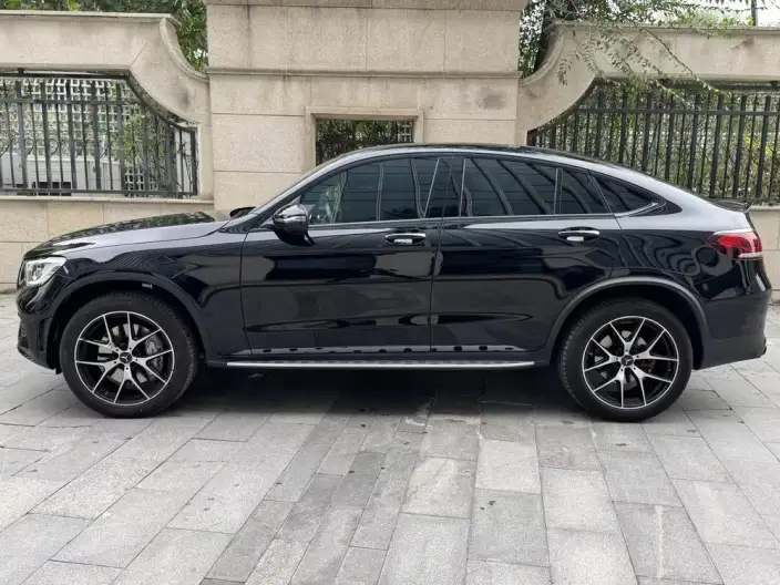 Mercedes-Benz GLC AMG 2022 Model AMG GLC 43 4MATIC – фото 3