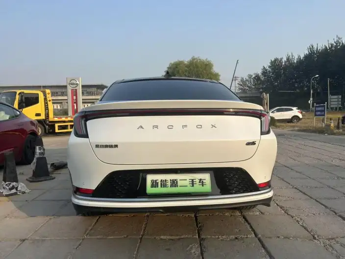 Arcfox α-S 2022 Model 708S+ 175kW