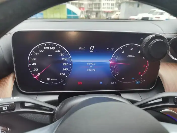 Mercedes-Benz GLC 2024 Model GLC 300 L 4MATIC Dynamic Model 5 seat – фото 6