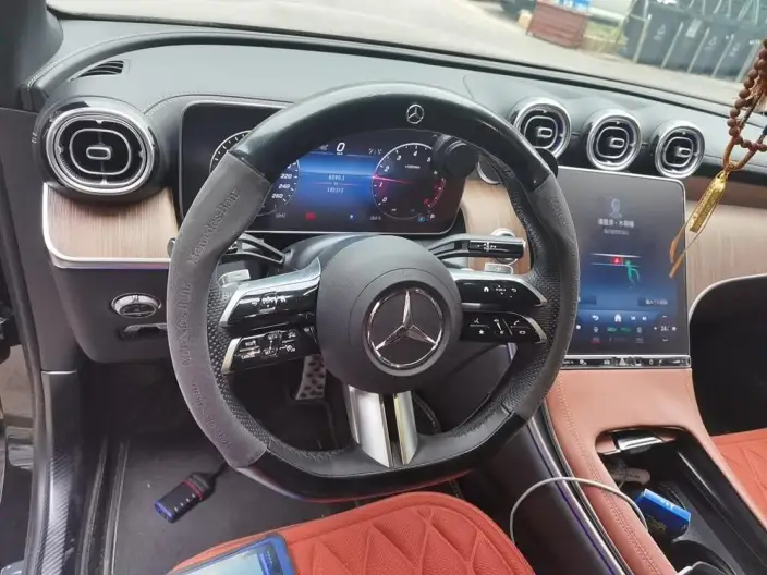 Mercedes-Benz GLC 2024 Model GLC 300 L 4MATIC Dynamic Model 5 seat – фото 7