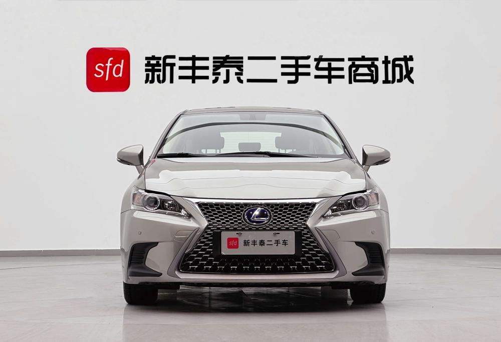 Lexus CT 2017 200h Elite Monochrome – фото 2