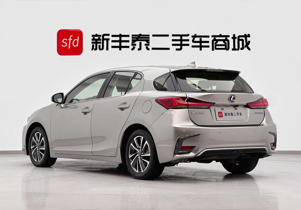 Lexus CT 2017 200h Elite Monochrome – фото 4