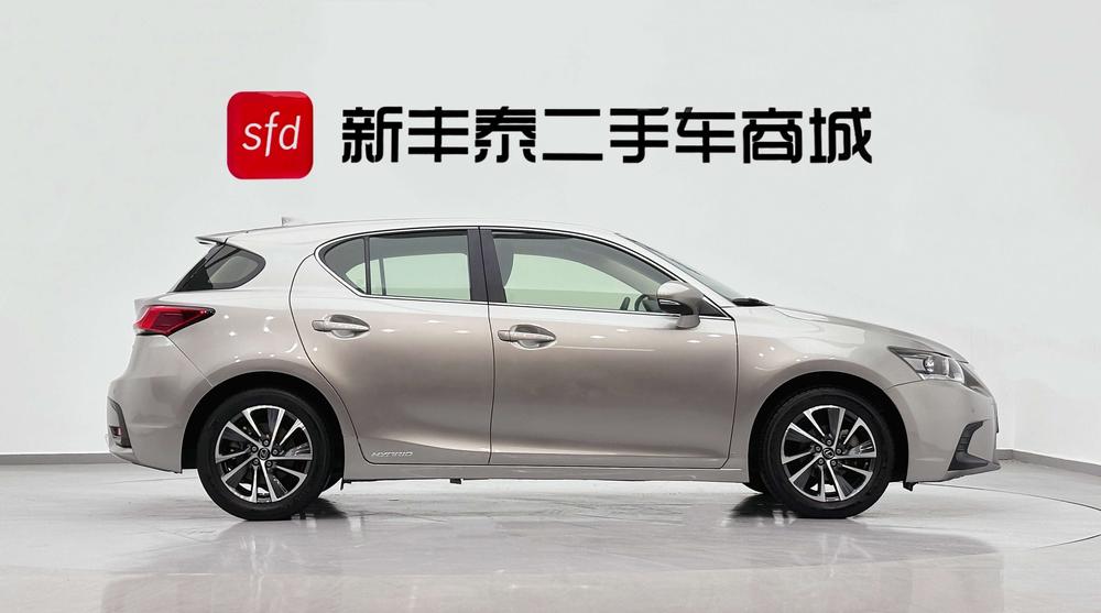 Lexus CT 2017 200h Elite Monochrome – фото 7