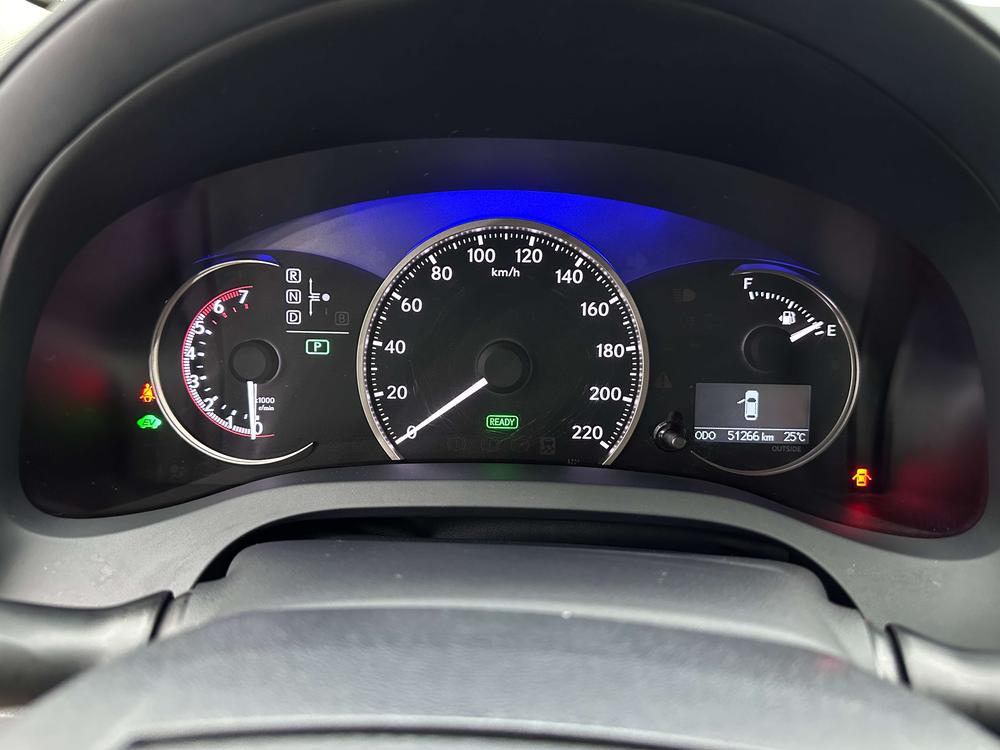 Lexus CT 2017 200h Elite Monochrome – фото 18