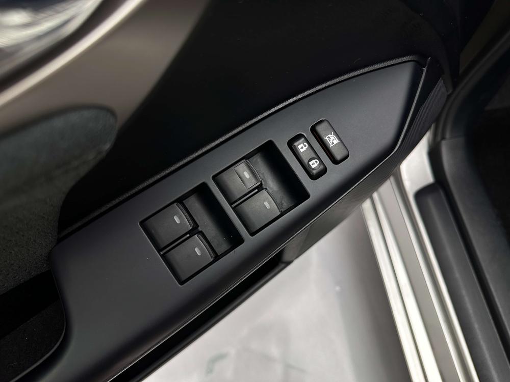 Lexus CT 2017 200h Elite Monochrome – фото 27