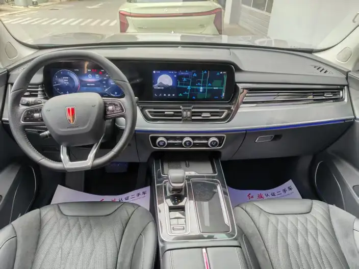 Hongqi HS5 2023 Model 2.0T Flag Xiang Pro Edition – фото 7