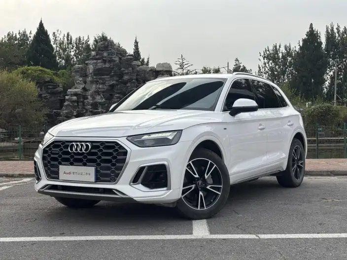 Audi Q5L 2023 Model 40T Luxury Dynamic Model – фото 1