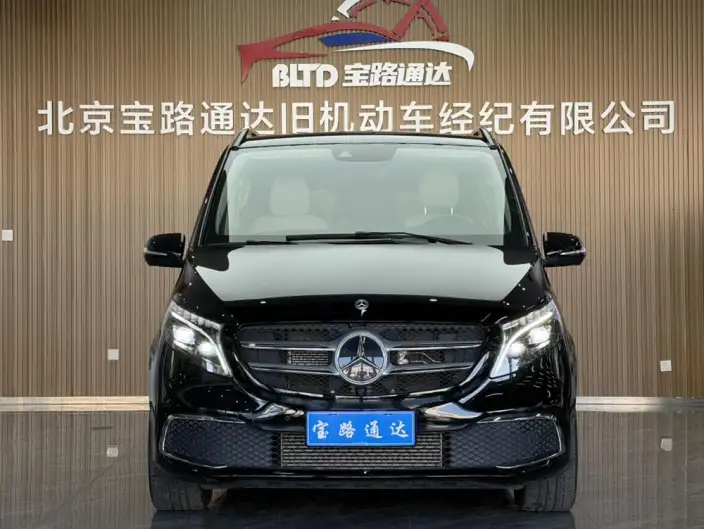 Mercedes-Benz V-Class 2022 Model V 260 L Long wheelbase Premium Edition – фото 2