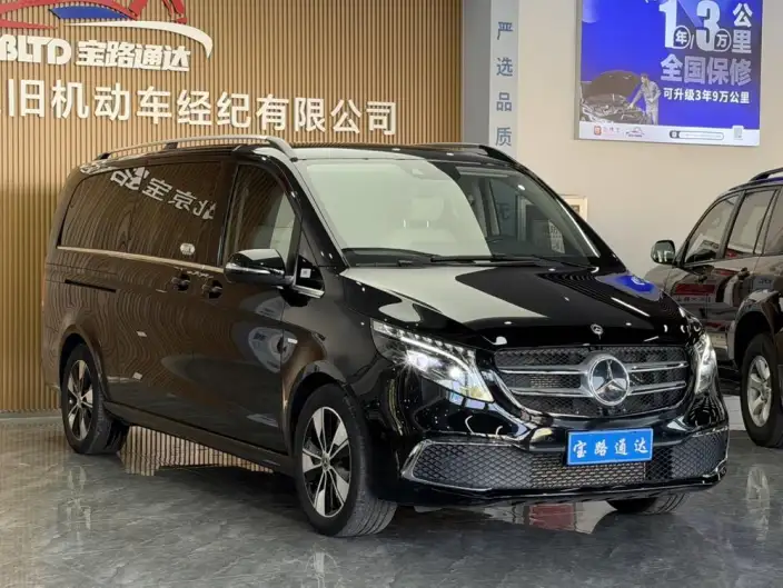 Mercedes-Benz V-Class 2022 Model V 260 L Long wheelbase Premium Edition – фото 3