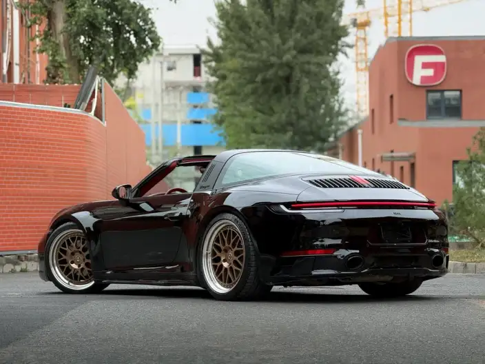 PORSCHE 911 2022 Model Targa 4 3.0T – фото 4