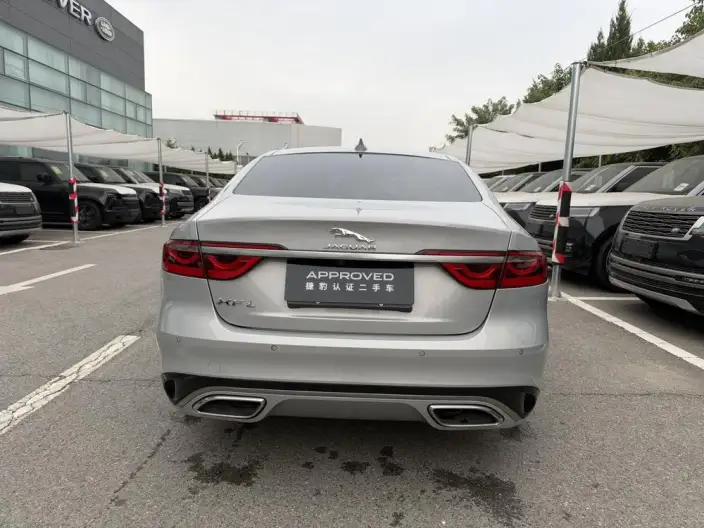 Jaguar XFL 2023 Model 2.0T P250 2WD Elite Sports Edition – фото 6