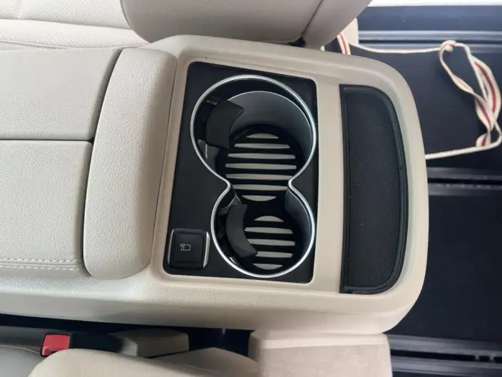 Mercedes-Benz V-Class 2021 Model V 260 Premium Edition – фото 7
