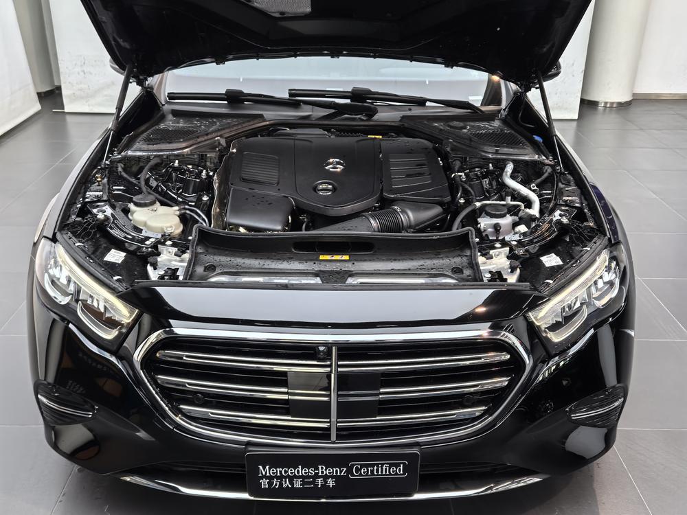 Mercedes-Benz E-Class 2026 E 300 L Luxury sedan – фото 6