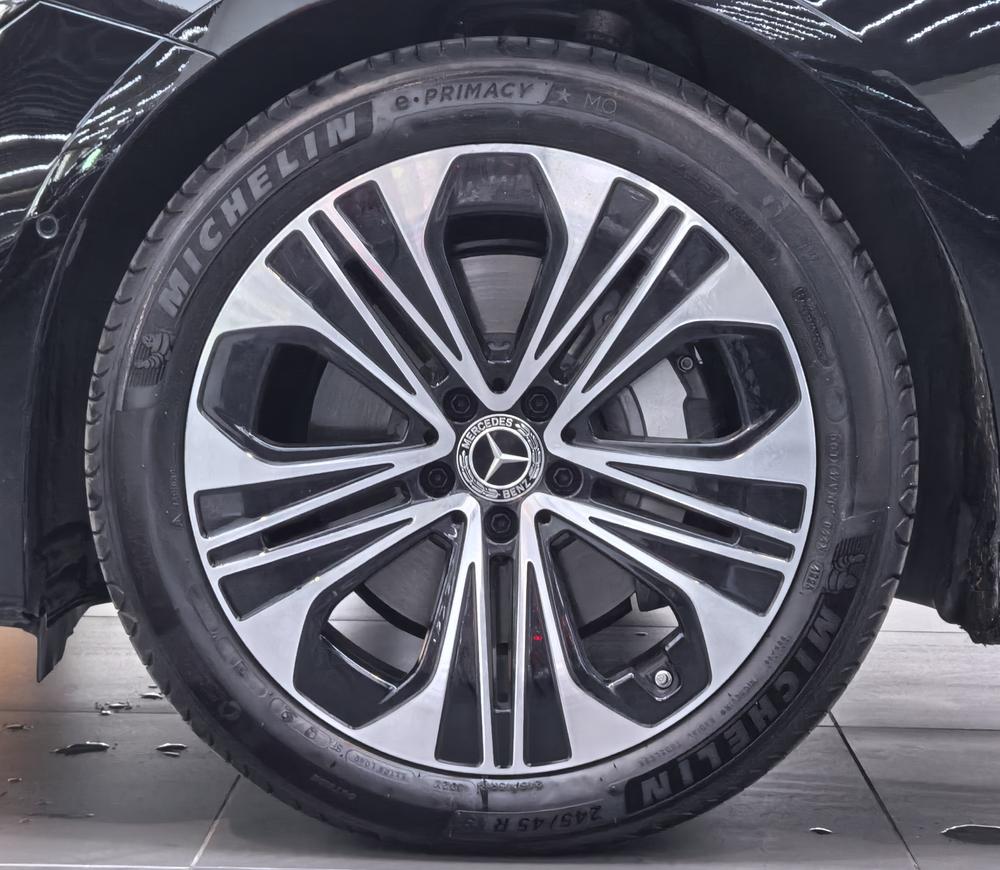 Mercedes-Benz E-Class 2026 E 300 L Luxury sedan – фото 10