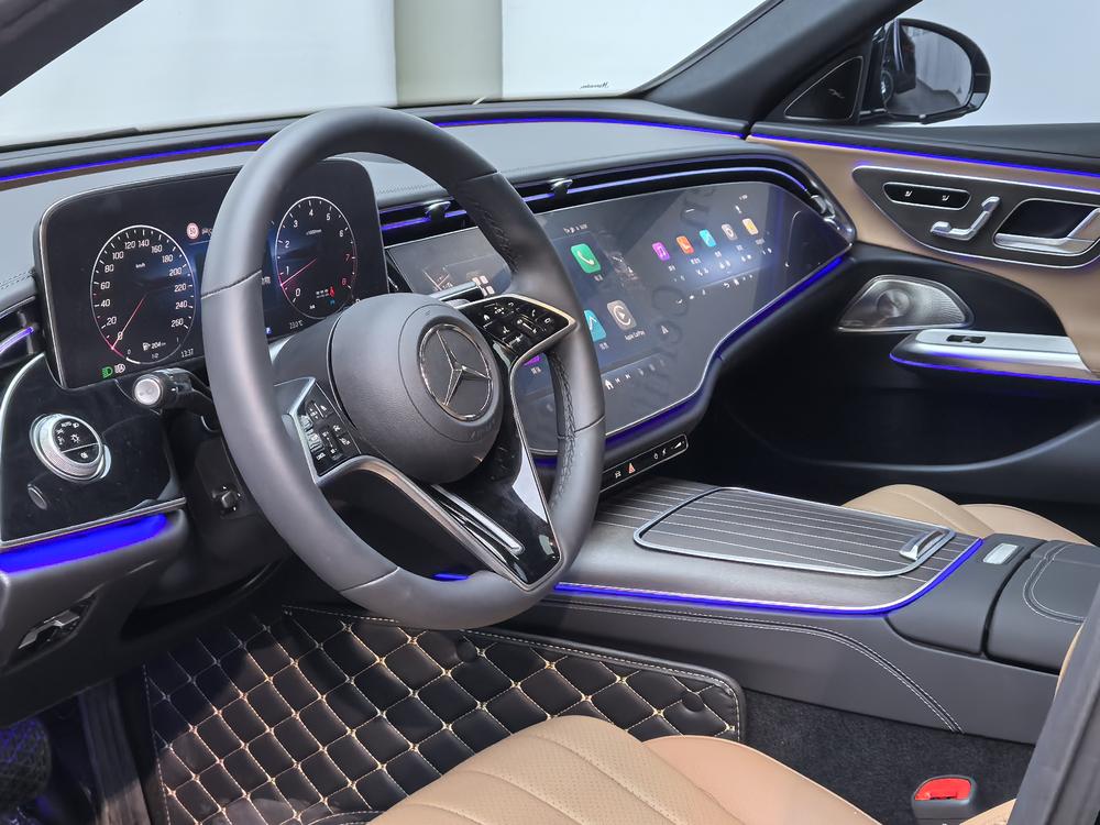 Mercedes-Benz E-Class 2026 E 300 L Luxury sedan – фото 16