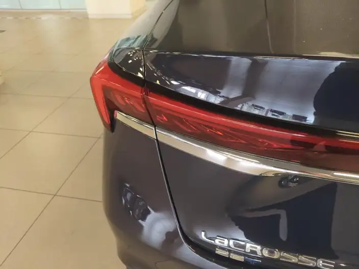 Buick LaCrosse 2023 Model 28T Automatic Yue Zun Edition – фото 8