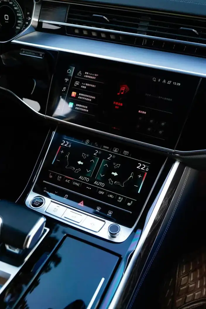 Audi A8 2022 Model A8L 50 TFSI quattro Comfort Model Collector Edition Edition – фото 10