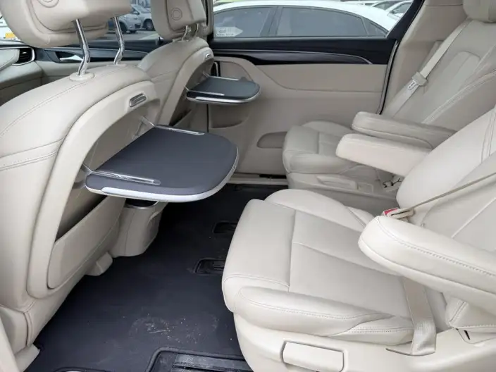 Buick GL8 2023 Model ES Luzun 2.0T Comfort Model – фото 8