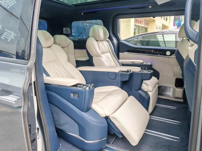 ZEEKR 009 2024 Model VI seat Executive Edition 4WD 140kWh – фото 8