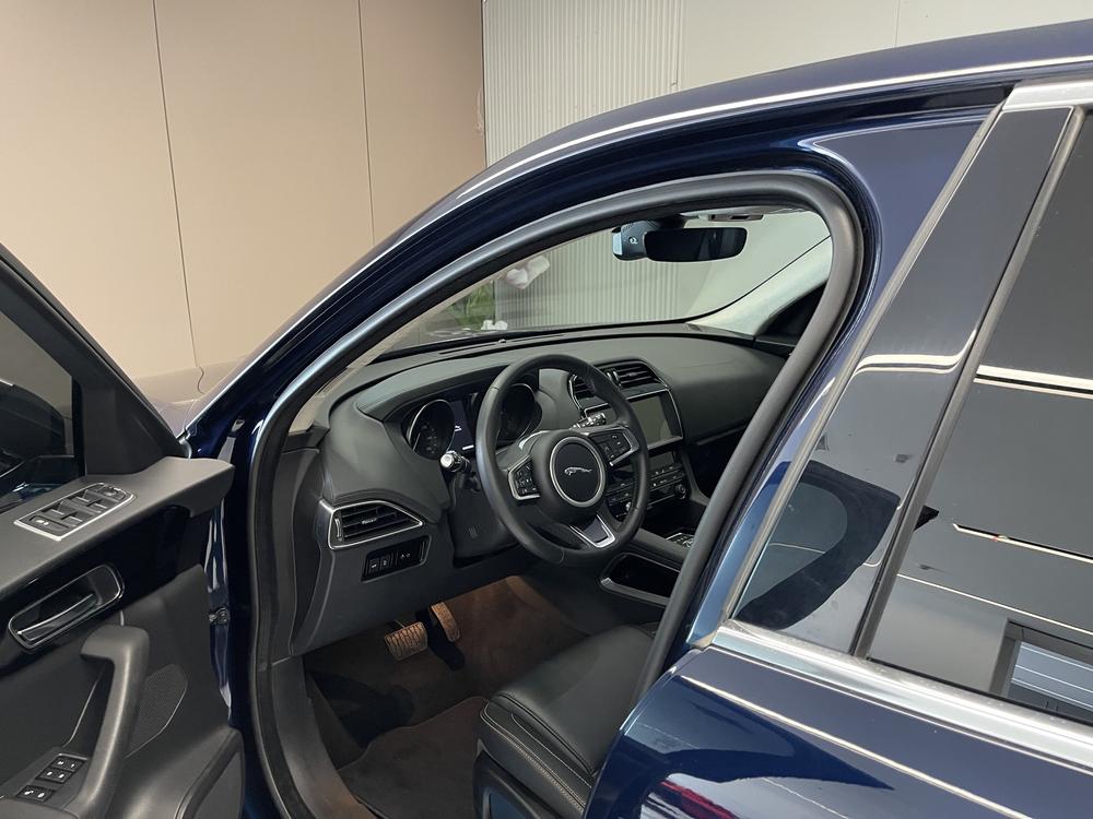 Jaguar F-PACE 2020 2.0T 4WD Urban Exclusive Edition – фото 27