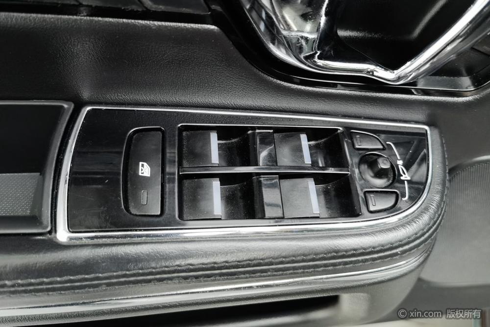 Jaguar XJ 2015 XJL 3.0 SC 2WD 全景 Business Edition – фото 22