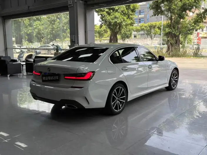 BMW 3 Series 2022 Model 325Li M Sports Set – фото 6