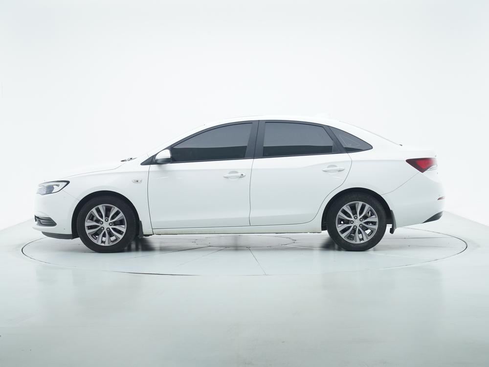 Buick Excelle 2019 18T Automatic Connected Elite China VI – фото 4