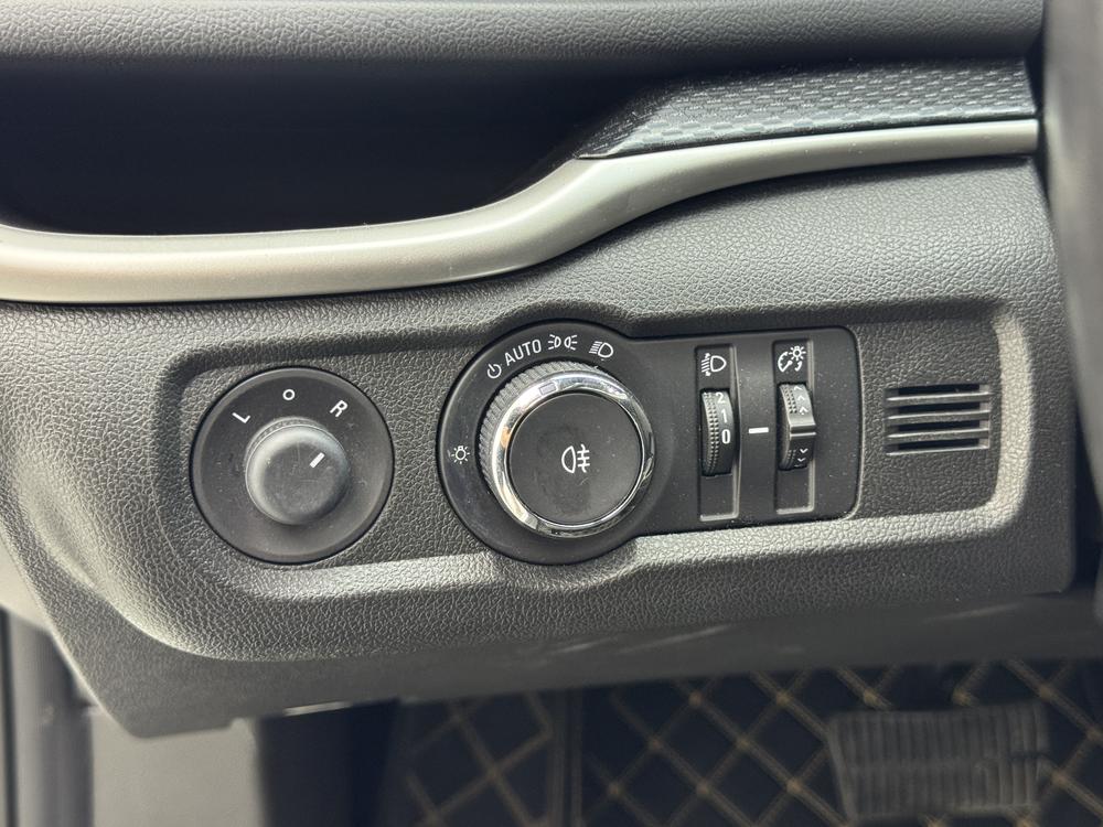 Buick Excelle 2019 18T Automatic Connected Elite China VI – фото 19