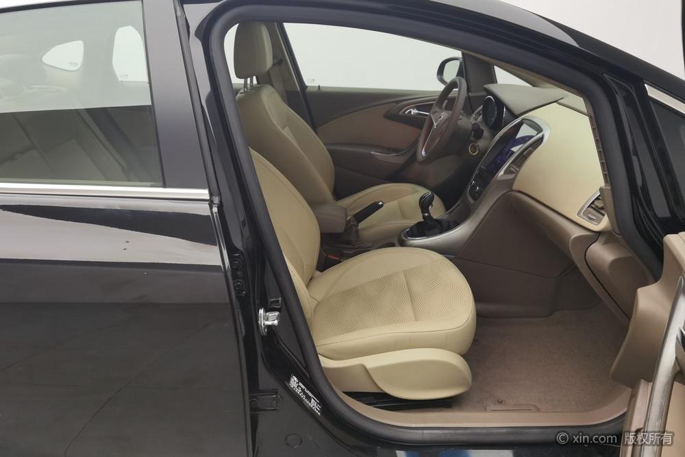 Buick Excelle 2013 GT 1.6L Manual Entry – фото 24