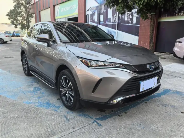 Toyota Harrier 2022 Model Hybrid 2.5L CVT 2WD Deluxe Edition – фото 3