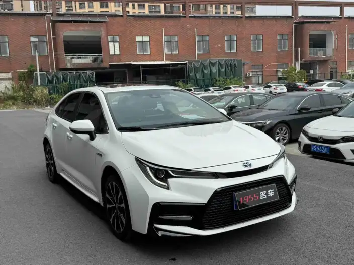 Toyota Levin 2022 Model Hybrid 1.8H E-CVT Sports Edition – фото 3