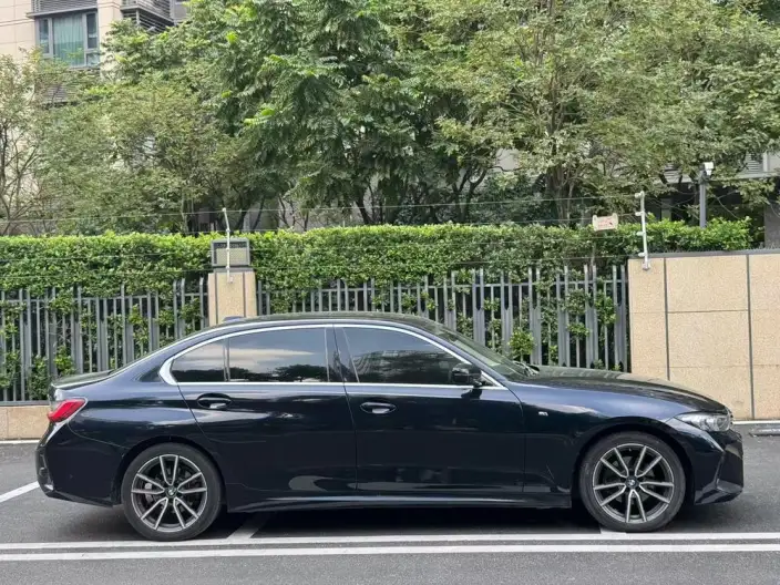 BMW 3 Series 2023 Model 325Li M Sports Set – фото 5
