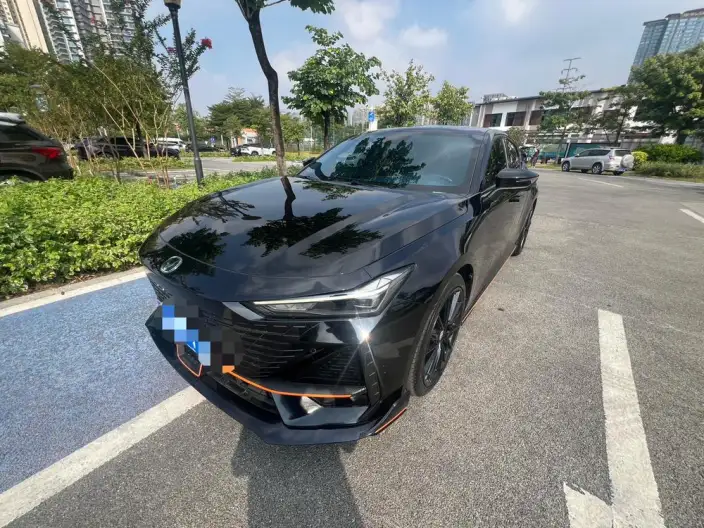 Changan UNI-V 2023 Model 1.5T Sports Edition – фото 1