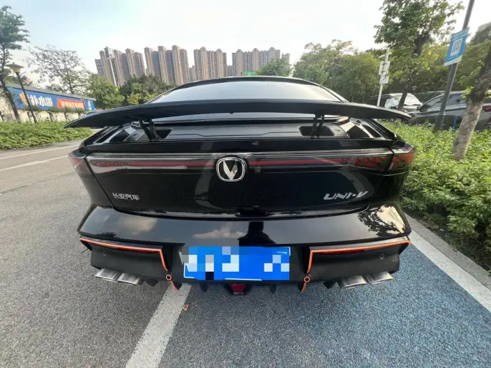 Changan UNI-V 2023 Model 1.5T Sports Edition – фото 5