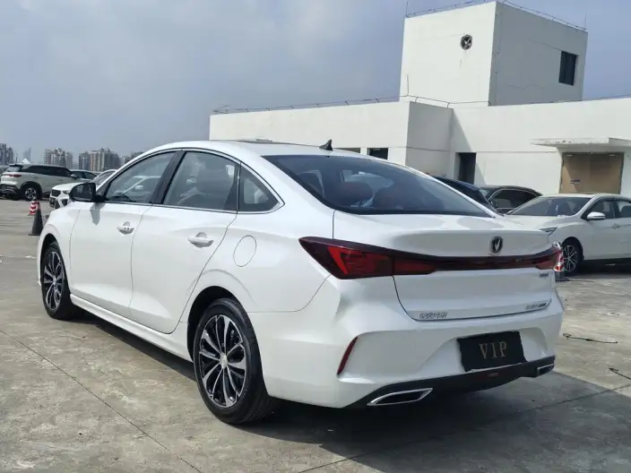 Changan Eado 2022 Model PLUS Blue whale NE 1.4T GDI DCT Flagship Model – фото 4