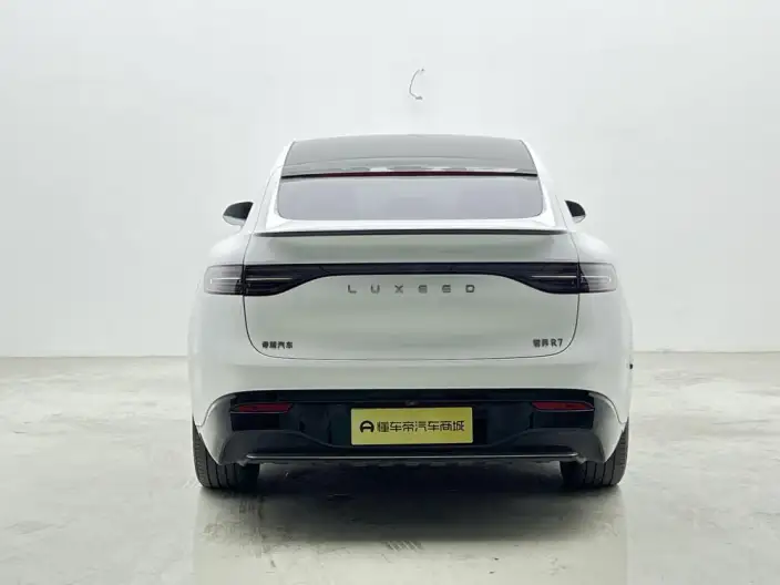 Luxeed R7 2024 Model EV 82kWh Pro Rear Drive Edition – фото 6