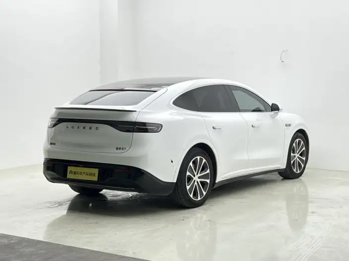 Luxeed R7 2024 Model EV 82kWh Pro Rear Drive Edition – фото 7