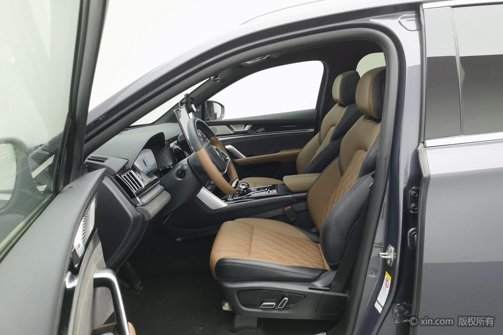 BYD Tang DM 2023 Champion DM-i 112km Prestige – фото 17