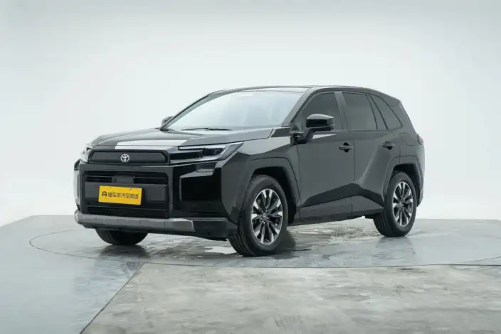 Toyota RAV4 2026 Model 2.0L 2WD Deluxe Edition – фото 1