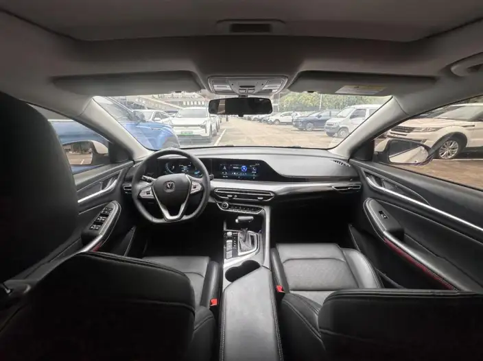 Changan Yida 2023 Model 1.5T GDI Automatic Noble Model – фото 8