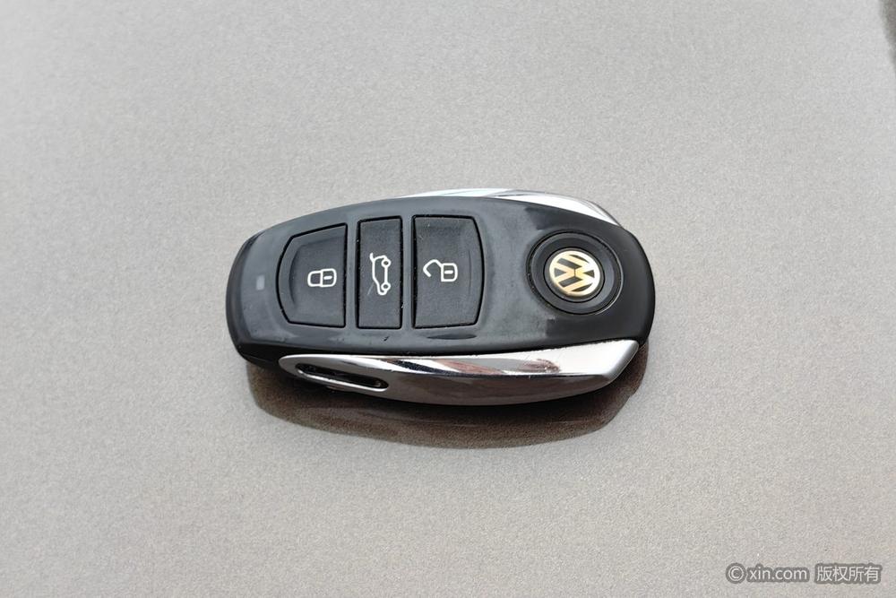 Volkswagen Touareg 2011 3.0 TSI Base – фото 6