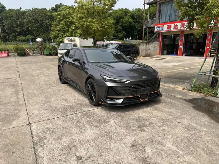 Changan UNI-V 2023 Model 1.5T Sports Edition – фото 3