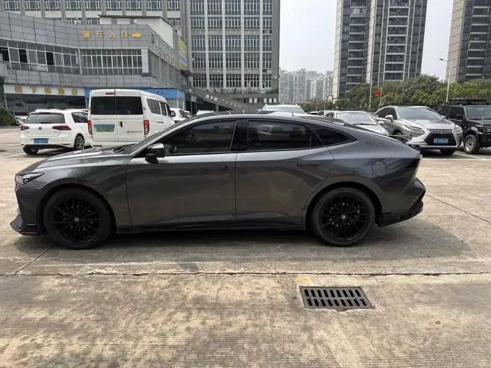 Changan UNI-V 2023 Model 1.5T Sports Edition – фото 4