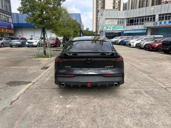Changan UNI-V 2022 Model 1.5T Noble Model – фото 6
