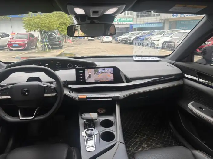 Changan UNI-V 2022 Model 1.5T Noble Model – фото 10