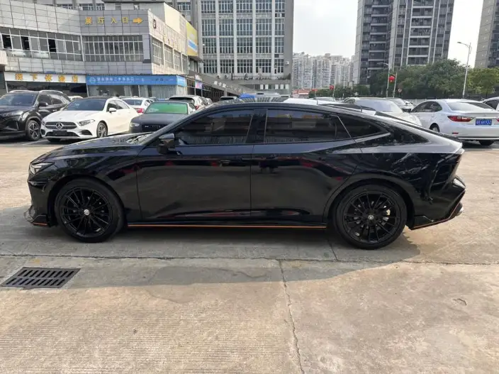 Changan UNI-V 2023 Model 1.5T Sports Edition – фото 4