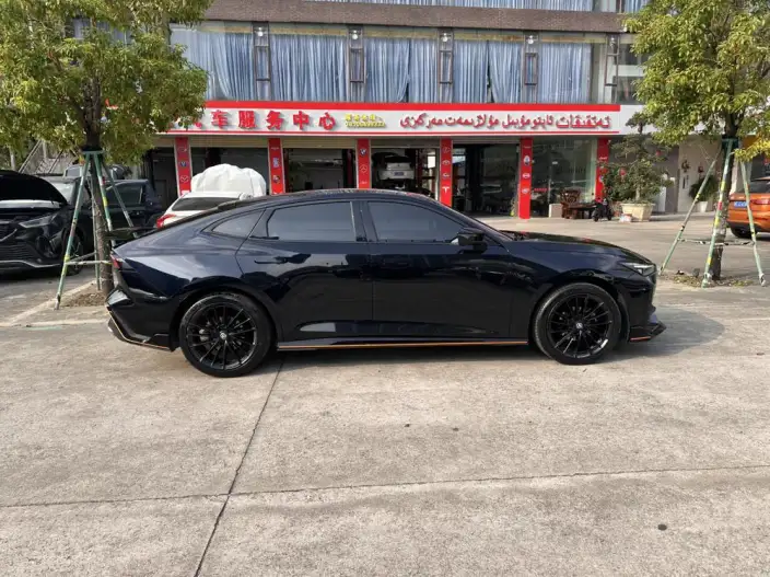 Changan UNI-V 2023 Model 1.5T Sports Edition – фото 8