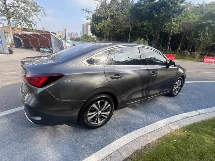 Changan Eado 2022 Model PLUS Blue whale NE 1.4T GDI DCT Noble Model – фото 6