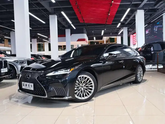 Lexus LS 2024 Model 500h Executive Edition – фото 1